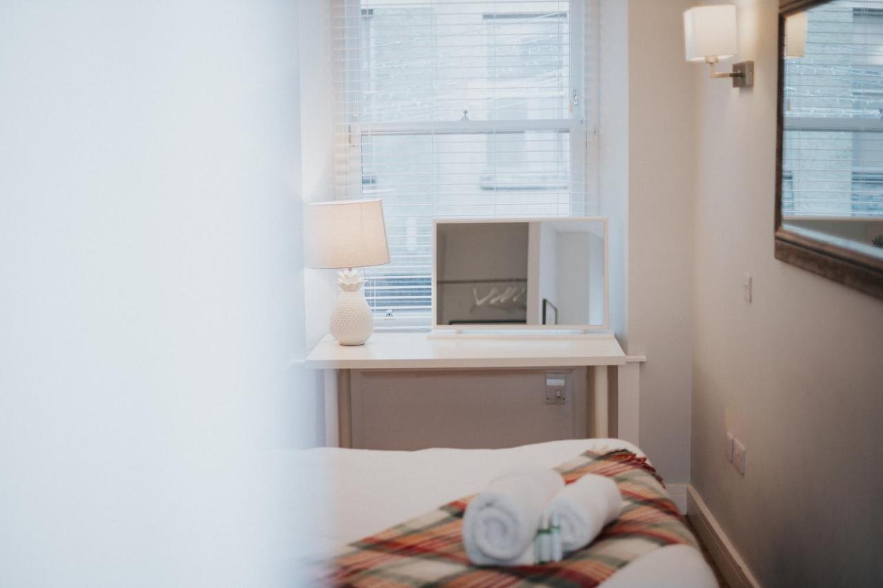 אדינבורו Luxury Modern 3 Bedroom Apartment In City Centre מראה חיצוני תמונה