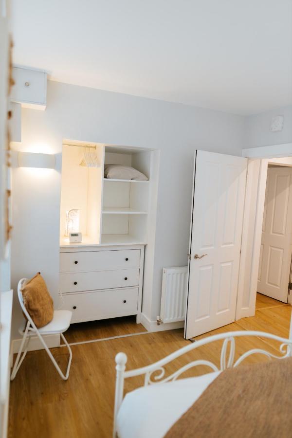 אדינבורו Luxury Modern 3 Bedroom Apartment In City Centre מראה חיצוני תמונה