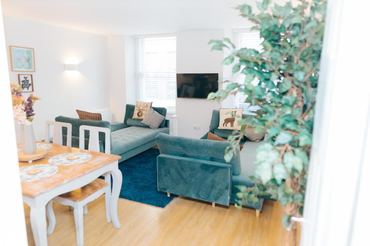 אדינבורו Luxury Modern 3 Bedroom Apartment In City Centre מראה חיצוני תמונה