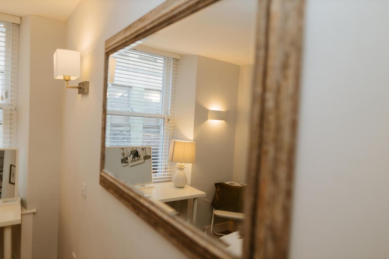 אדינבורו Luxury Modern 3 Bedroom Apartment In City Centre מראה חיצוני תמונה